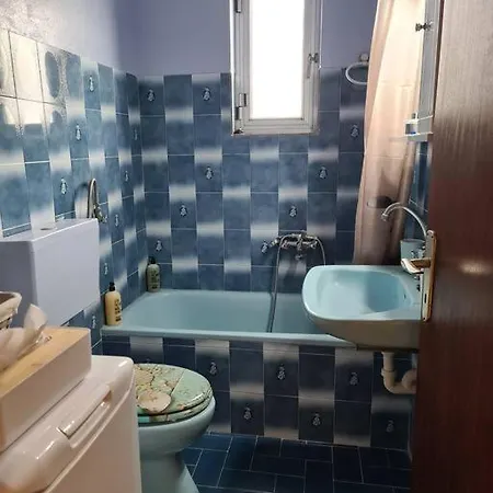 Seaside Apartment In Xilokastro - Ammos Beige By Booking Kottas Apartment Xylokastro