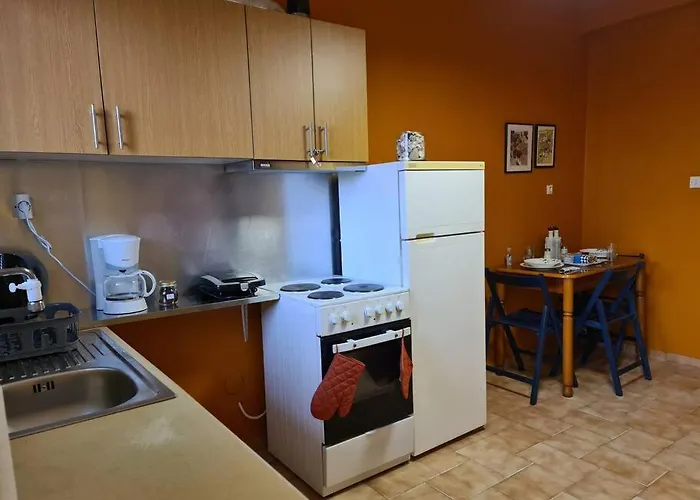 Seaside In Xilokastro - Ammos Beige By Kottas *