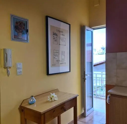 Seaside In Xilokastro - Ammos Beige By Kottas * Xylokastro